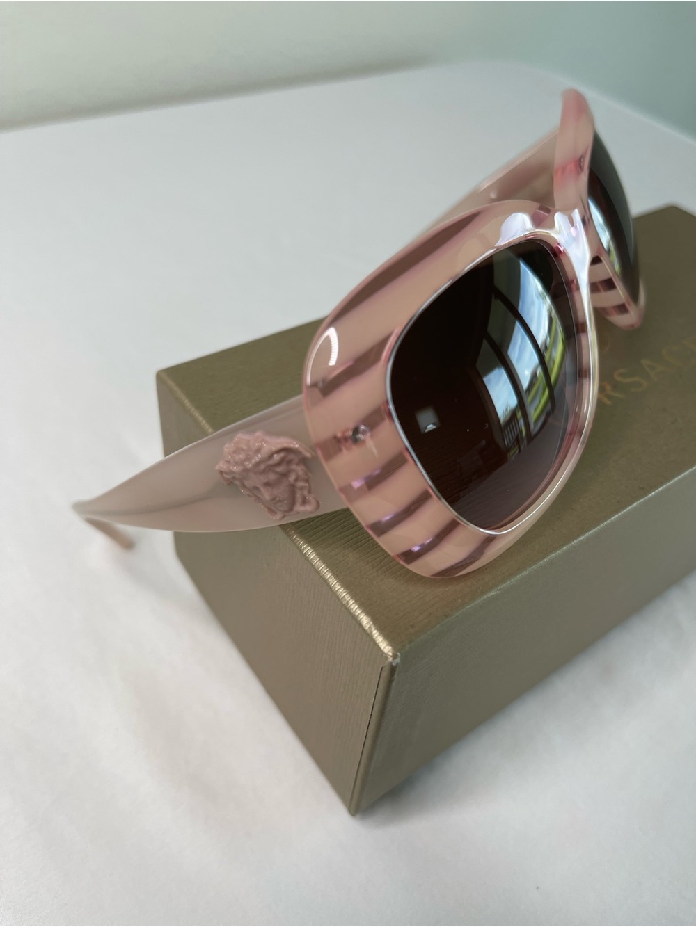 VERSACE Medusa Head Logo Sunglasses Women's Made in Italy Pink 4317 5201/14 New